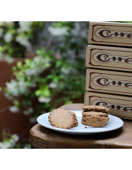 LOT DE 2 COOKIES ET 2 SABLÉS AU BEURRE