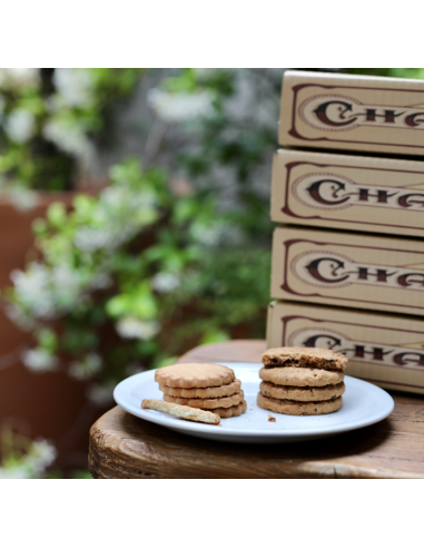 LOT DE 2 COOKIES ET 2 SABLÉS AU BEURRE