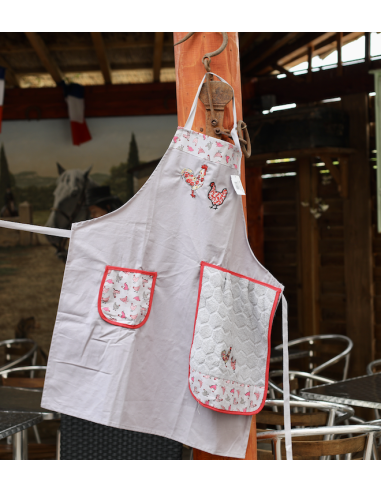 TABLIER AVEC TORCHON COUSU BRODERIE POULE