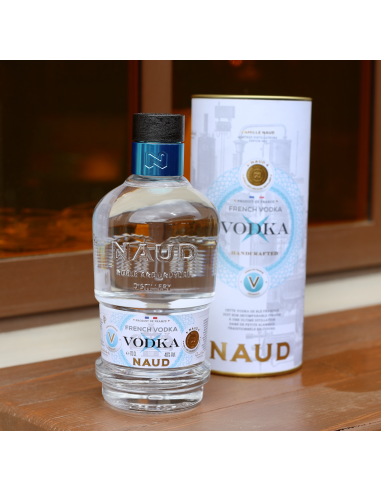 VODKA NAUD 40% 70 CL